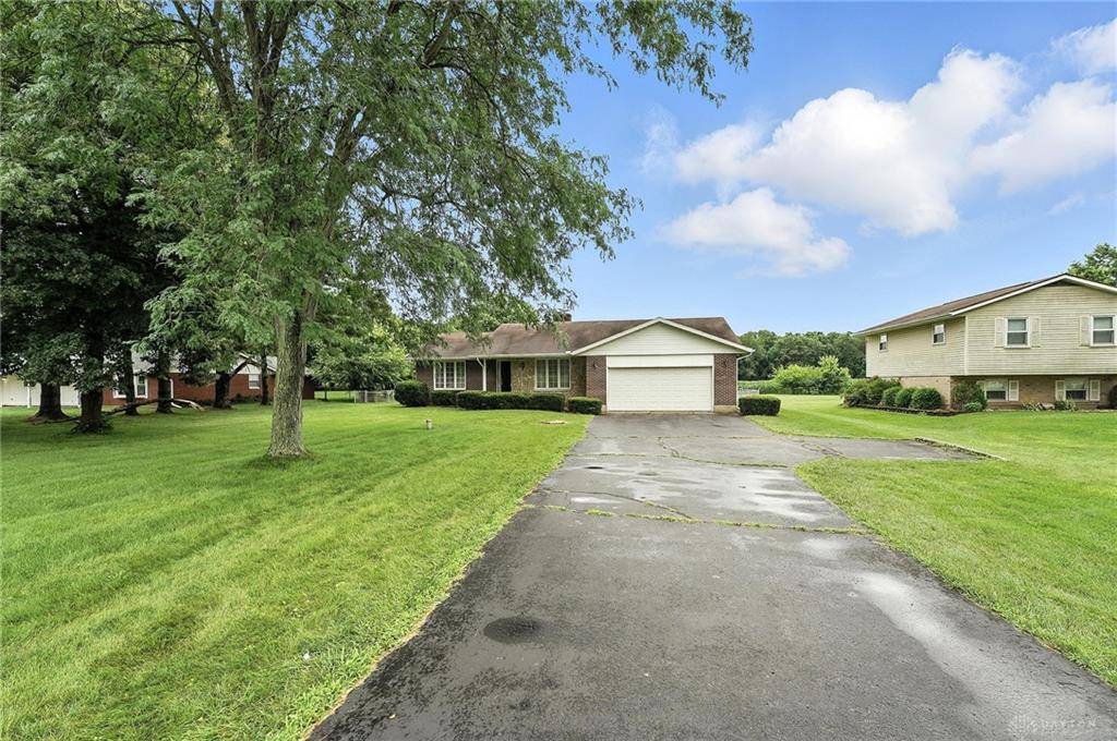 Xenia, OH 45385,2042 Hilltop Road