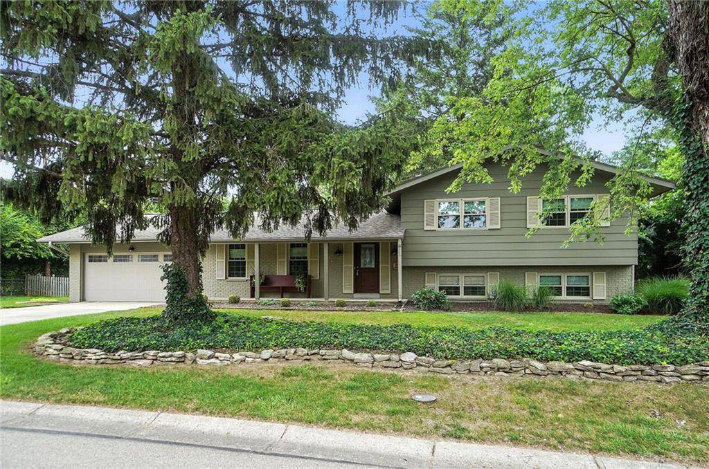 372 Willowhurst Drive, Centerville, OH 45459