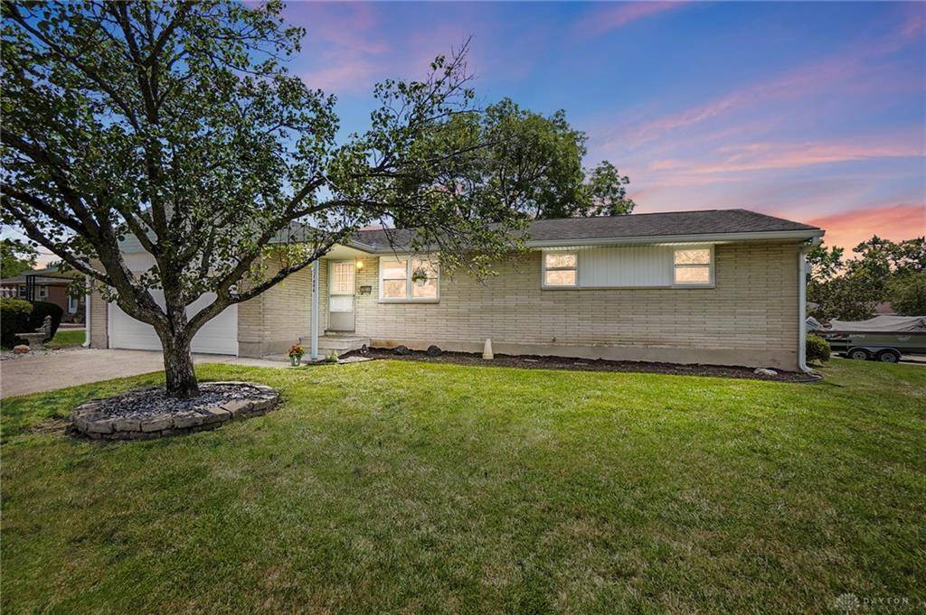 1006 Clayton Court, New Carlisle, OH 45344