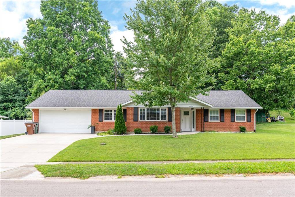 2462 Bending Willow Drive, Kettering, OH 45440