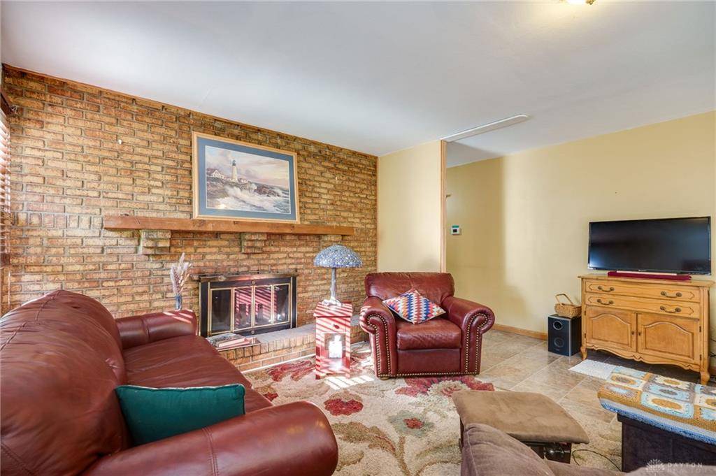 New Carlisle, OH 45344,413 Weinland Street