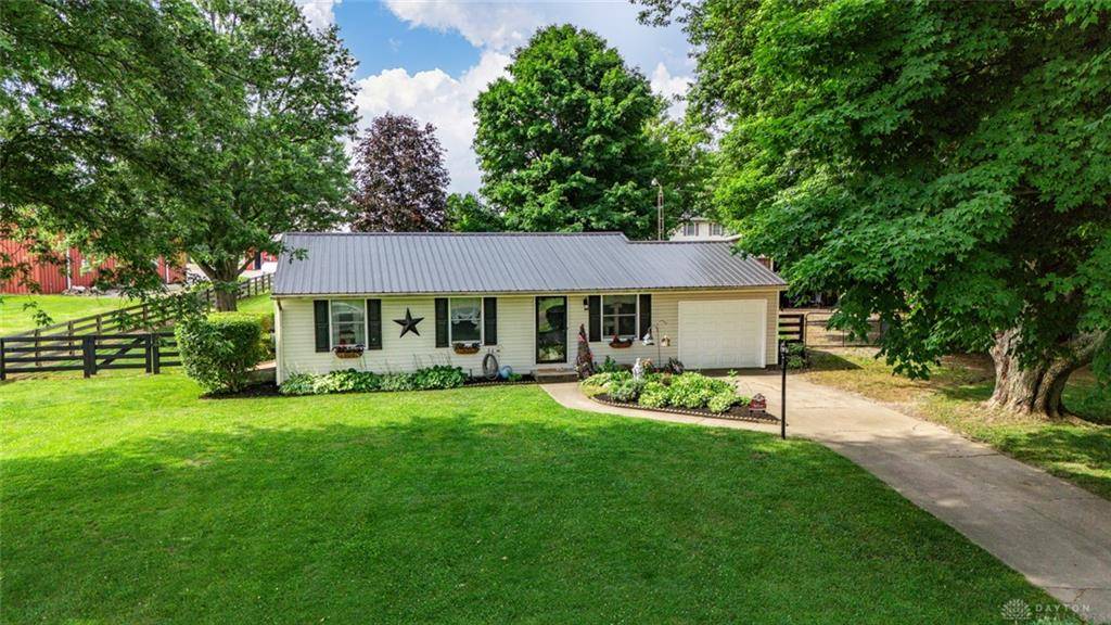 4065 Apache Trail, Jamestown Vlg, OH 45335