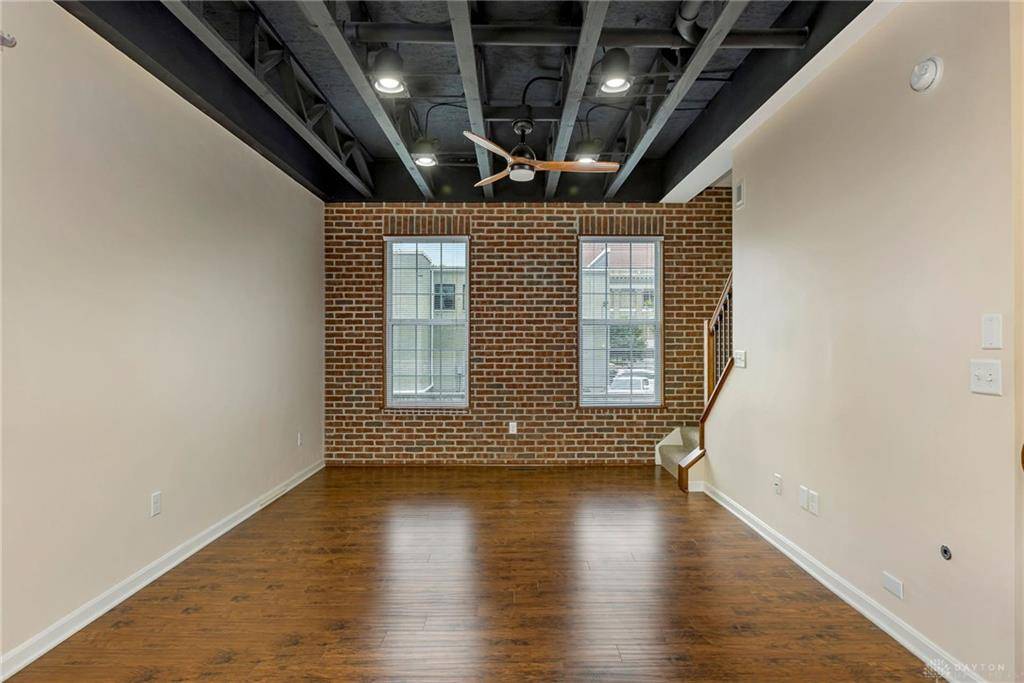 Dayton, OH 45402,208 Harries Street