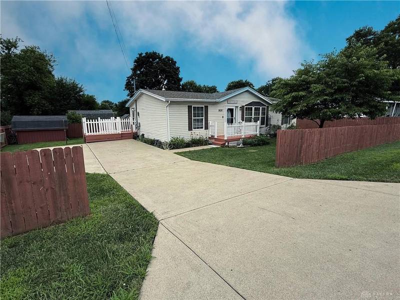2630 Dwight Road, Springfield, OH 45503