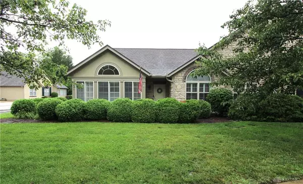 2047 Wentworth Village Drive, Bellbrook, OH 45305
