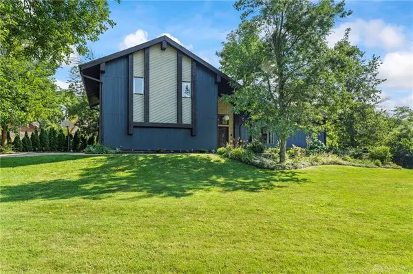 860 Helke Road, Vandalia, OH 45377