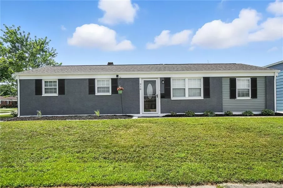 218 Woodfield Drive, Brookville, OH 45309