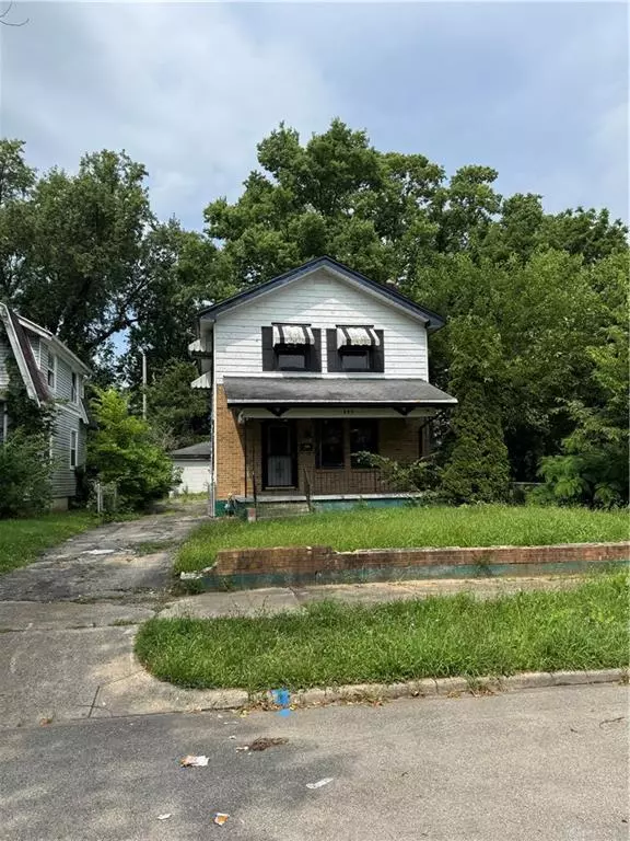 555 Cedarhurst Avenue, Dayton, OH 45402
