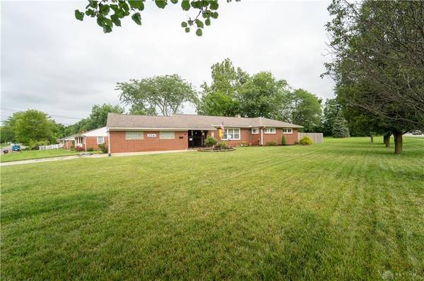 2541 Derr Road, Springfield, OH 45503