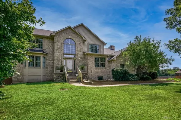 2630 Rolling Meadows Drive, Beavercreek Township, OH 45385