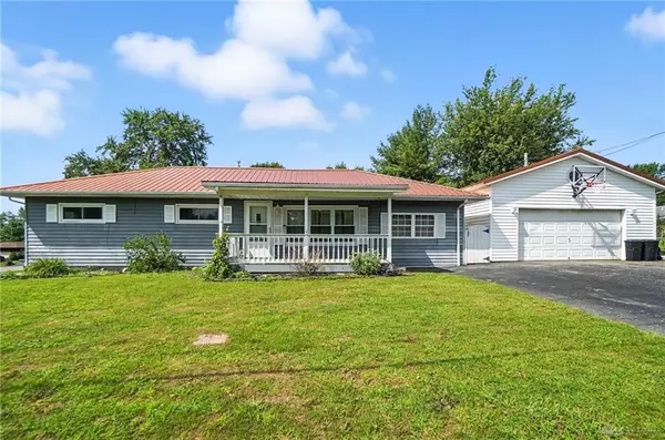 477 N Columbus Street, Blanchester, OH 45107