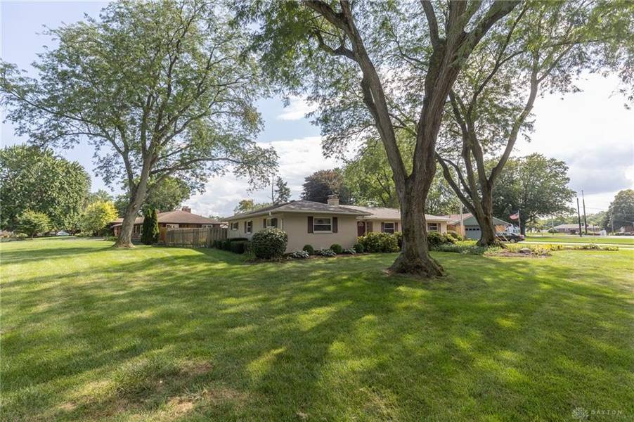 100 Laurelann Drive, Dayton, OH 45429