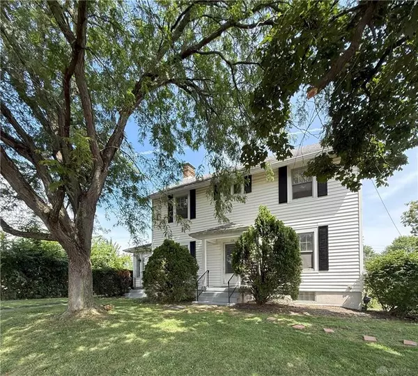 1129 W Dorothy Lane, Dayton, OH 45409