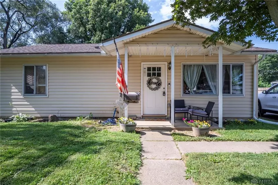 987 Stewart Avenue, Xenia, OH 45385