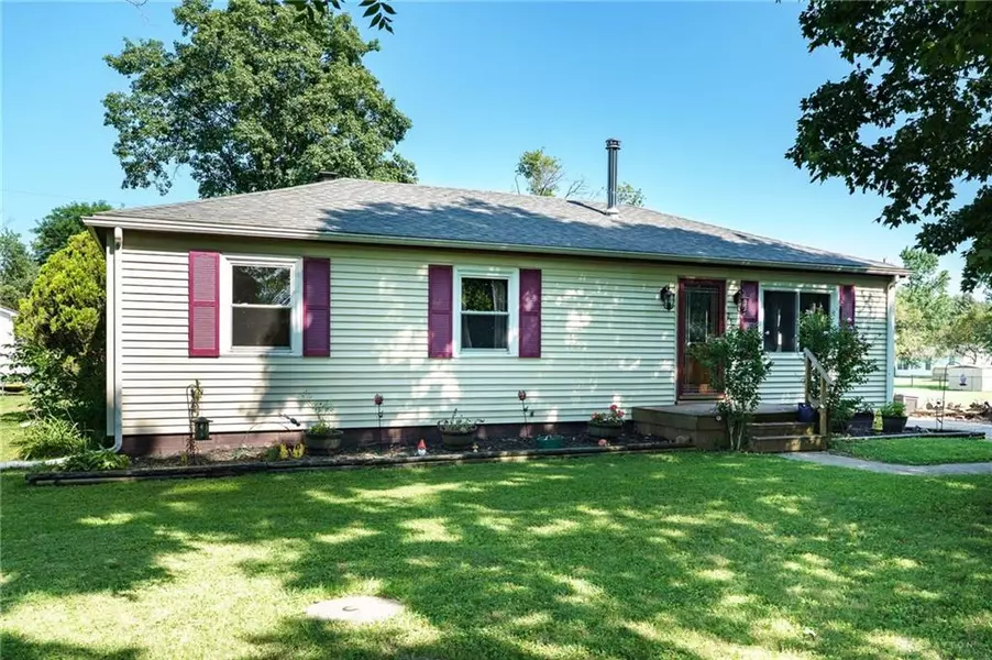 210 Ravenwood, Bethel Twp, OH 45504