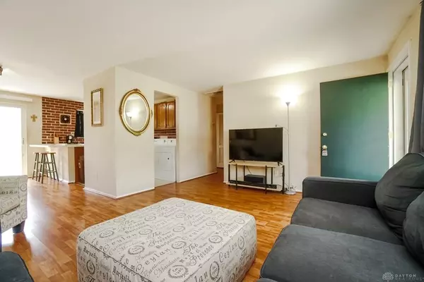 Springdale, OH 45246,982 Pilgrim Place