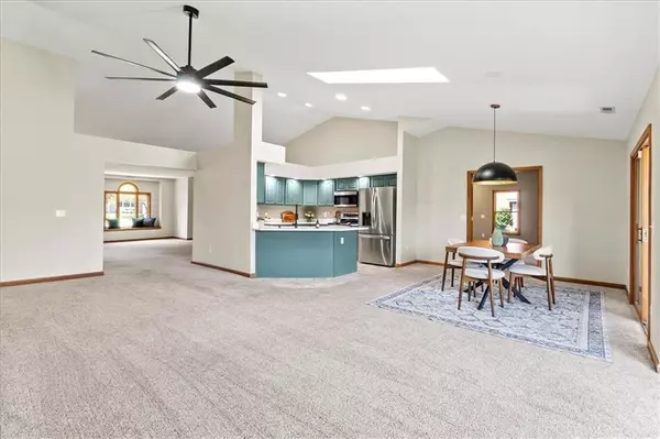 755 Willow Creek Way, Troy, OH 45373