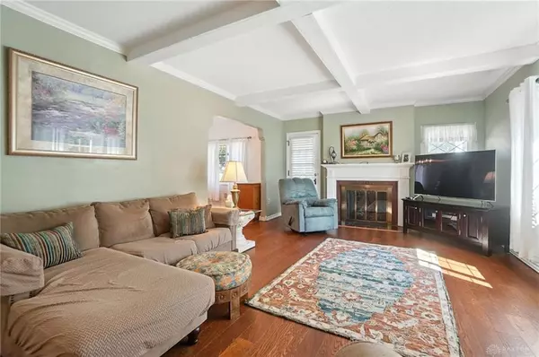 Oakwood, OH 45419,1305 E Schantz Avenue
