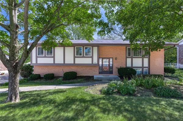 432 Crusader Drive, Dayton, OH 45449