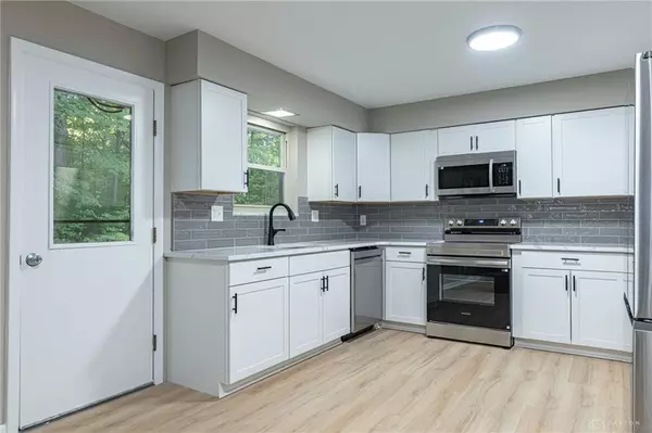 West Carrollton, OH 45449,609 Kings Cross Court