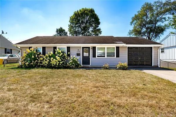 1215 Chalet Drive, New Carlisle, OH 45344