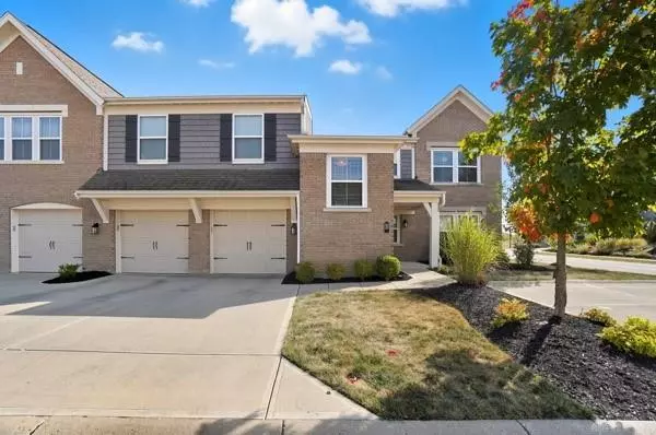 165 Waterhaven Way, Springboro, OH 45066