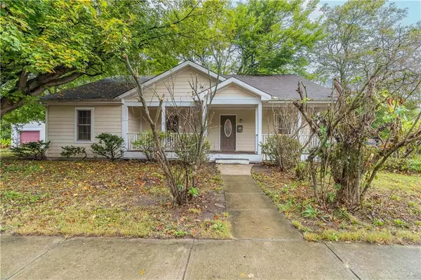 414 S High Street, Yellow Springs Vlg, OH 45387