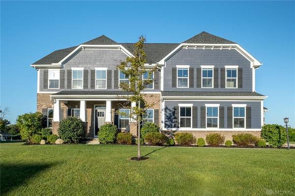 861 Acorn Drive, Sugarcreek Township, OH 45440