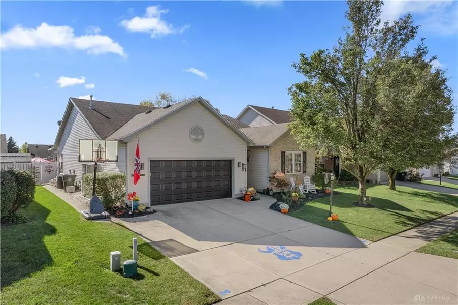 9220 Sawgrass Drive, Miamisburg, OH 45342