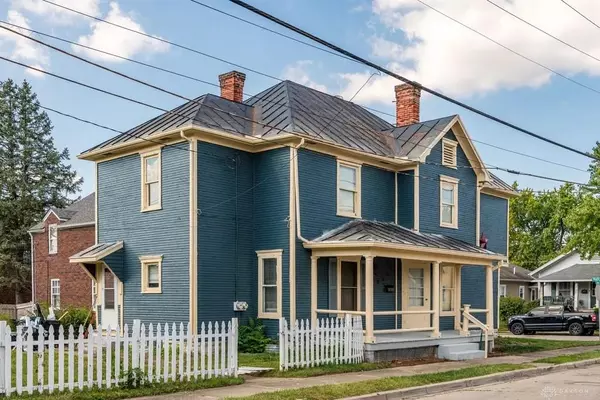 832 E Maple Avenue, Miamisburg, OH 45342