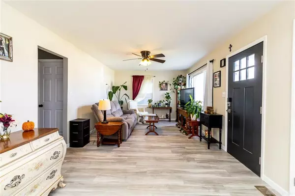 Versailles, OH 45380,46 Reed Avenue