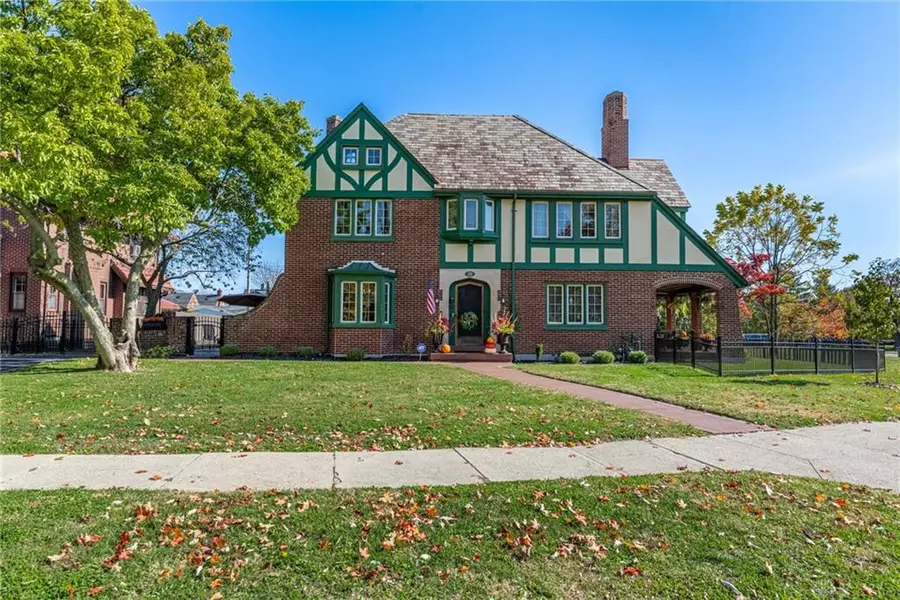 1727 Harvard Boulevard, Dayton, OH 45406