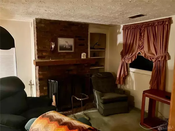 Cincinnati, OH 45231,7404 Perry Street