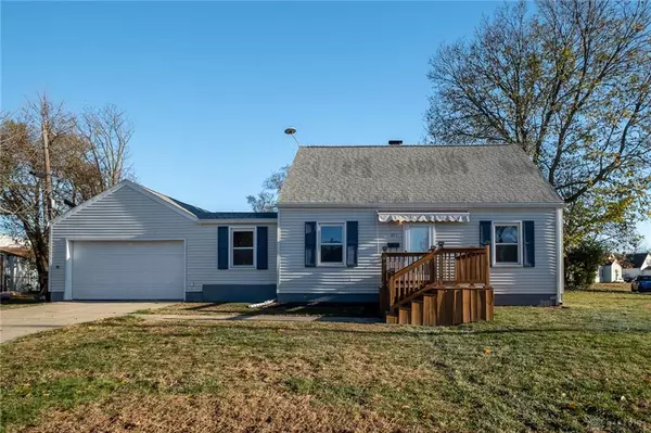 211 Holmes Drive, Fairborn, OH 45324