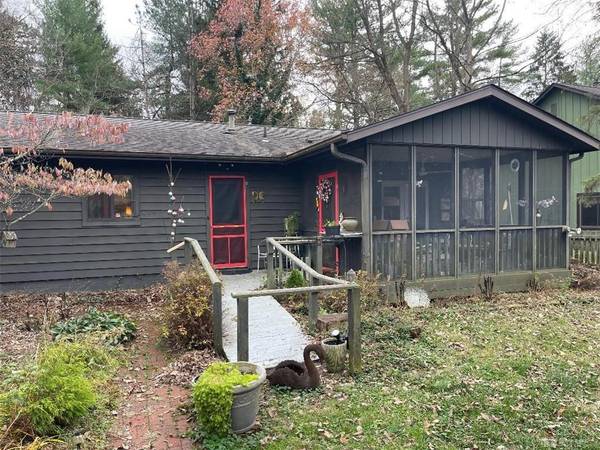 420 W Whiteman Street, Yellow Springs Vlg, OH 45387