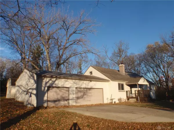 7851 Volk Drive, Dayton, OH 45415