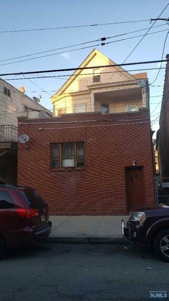 194 Dayton AVE, Passaic, NJ 07055