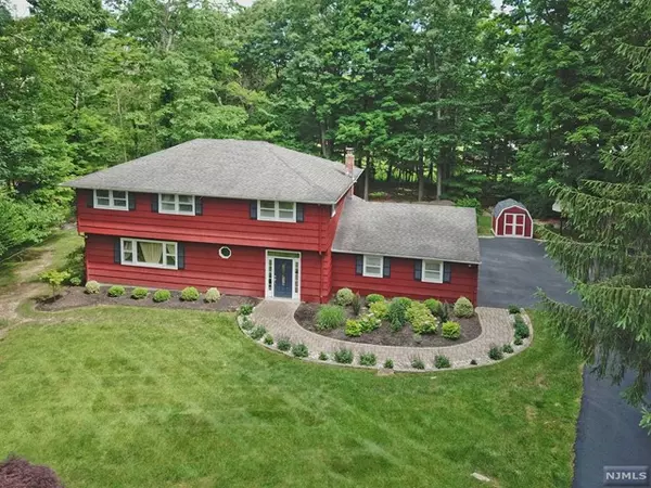 5 Cairn CT,  Boonton Township,  NJ 07005