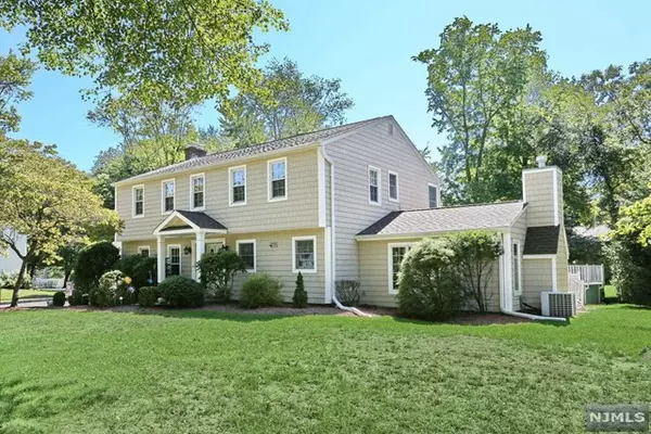 River Vale, NJ 07675,615 Charles CT