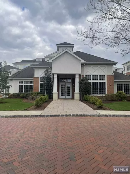 2116 The Plaza, Tenafly, NJ 07670