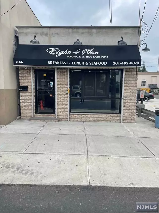 Newark, NJ 07107,846 N 6th ST