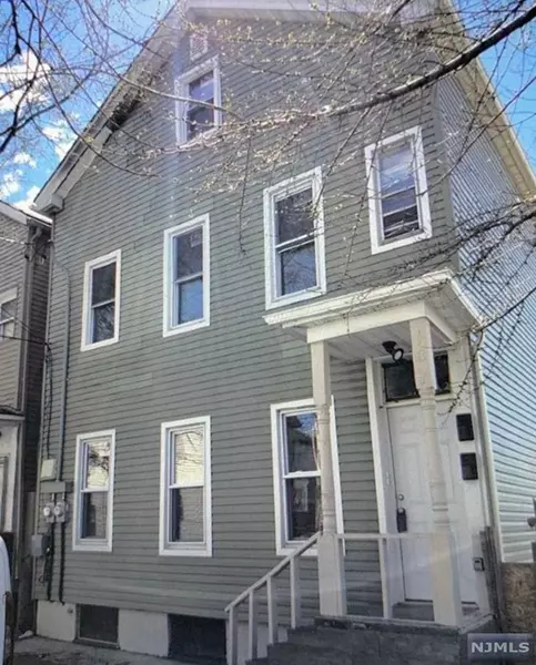 187 Clinton ST, Paterson, NJ 07522