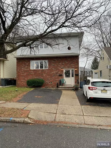 242 Terrace AVE, Lodi, NJ 07644