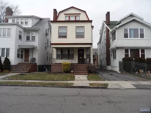 287 N Maple AVE, East Orange, NJ 07017