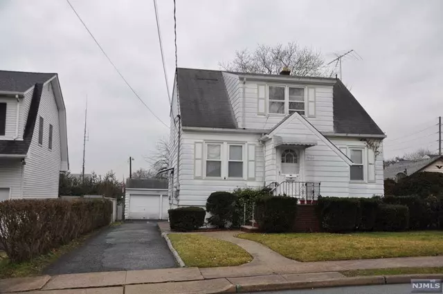 14-20 11th ST, Fair Lawn, NJ 07410