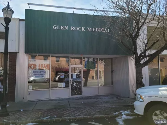 210 Rock RD, Glen Rock, NJ 07452