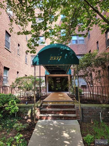 2335 Hudson TER #B2, Fort Lee, NJ 07024