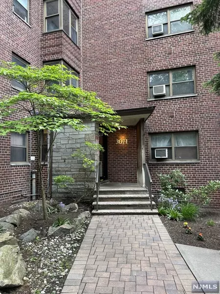 3071 Edwin AVE # 1C, Fort Lee, NJ 07024