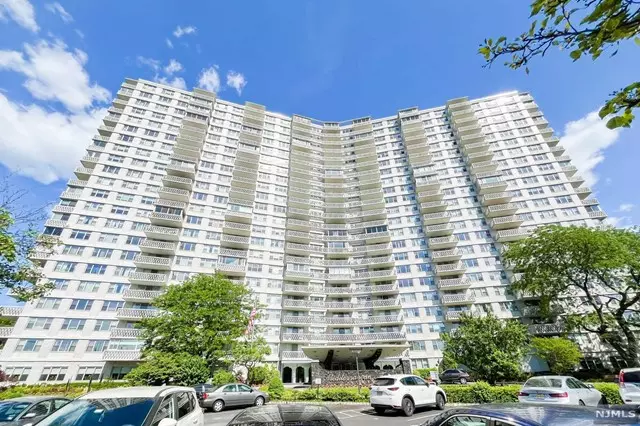 2100 Linwood AVE # 5X, Fort Lee, NJ 07024