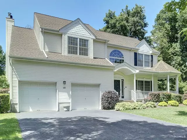 Roxbury Township, NJ 07852,10 Stowe CT